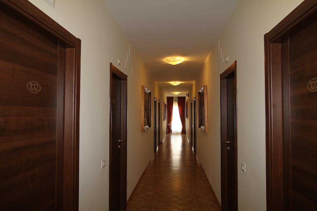 Hotel La Vecchia Fattoria 3*