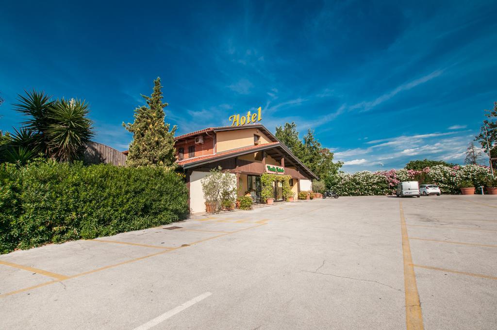 Hotel La Vecchia Fattoria Loreto