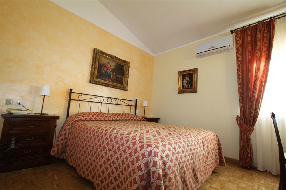 Hotel La Vecchia Fattoria 3*