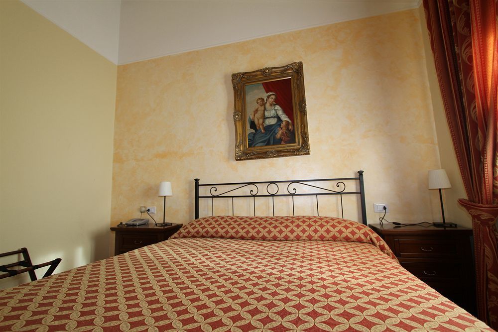 Hotel La Vecchia Fattoria 3*